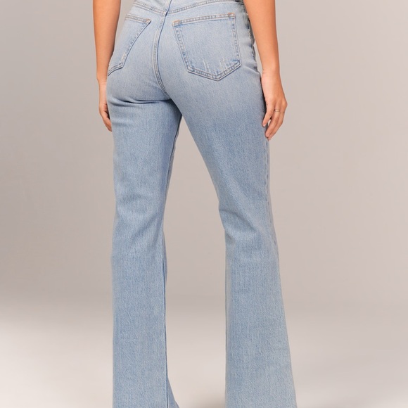 Abercrombie Light Women's High Rise Vintage Flared Jeans Curve Love - Picture 3 of 3